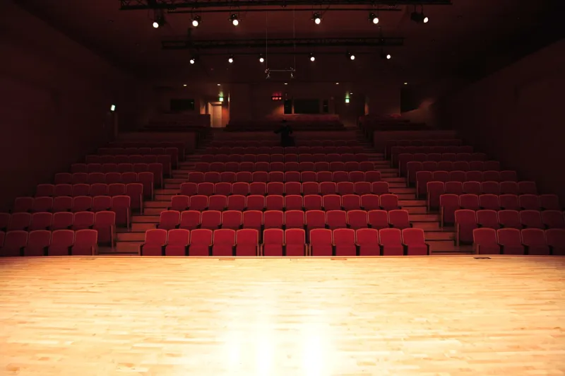 Composing With Quiet: How Japanese Theater Transforms Silence Into Its Most Powerful Performer